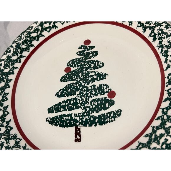 Festive Christmas Tree Dinner Plates Set - Picture 3 of 6